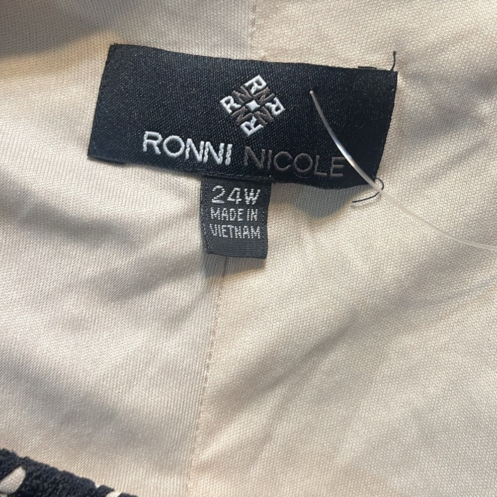 NWT Ronnie Nicole Dress Black Romantic Boho Artsy Festival Whimsigoth Minimalist - Picture 4 of 6
